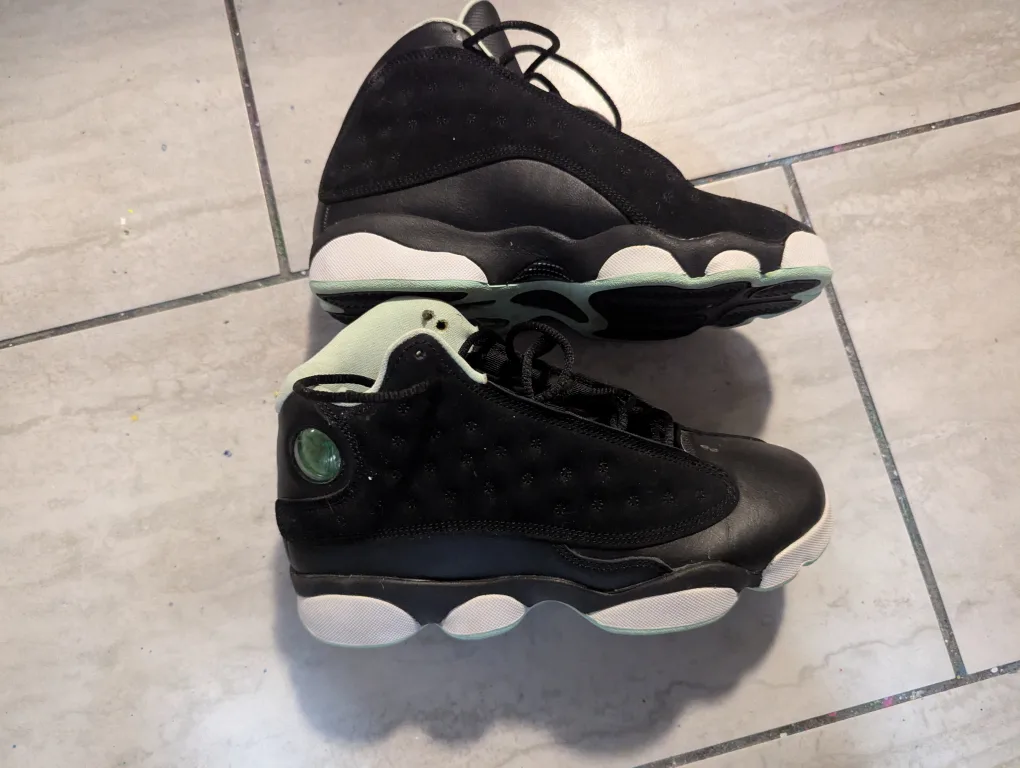 Air Jordan 13 Retro GS 'Altitude' thumbnail