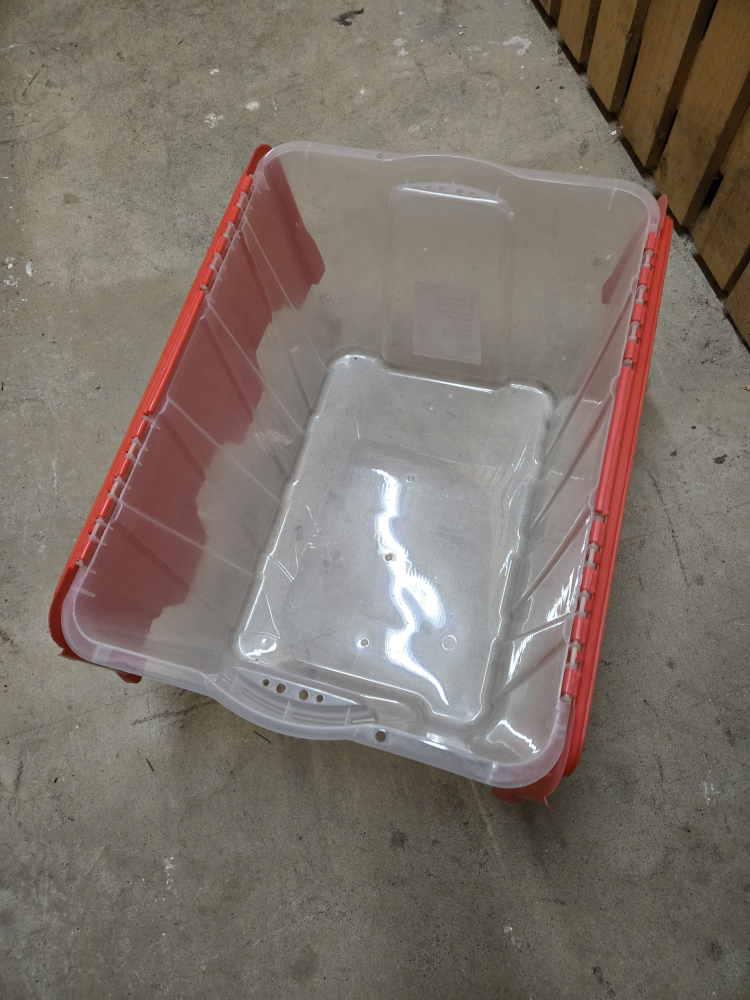 Nice and clean HDX 49L Flip top clear storage tote