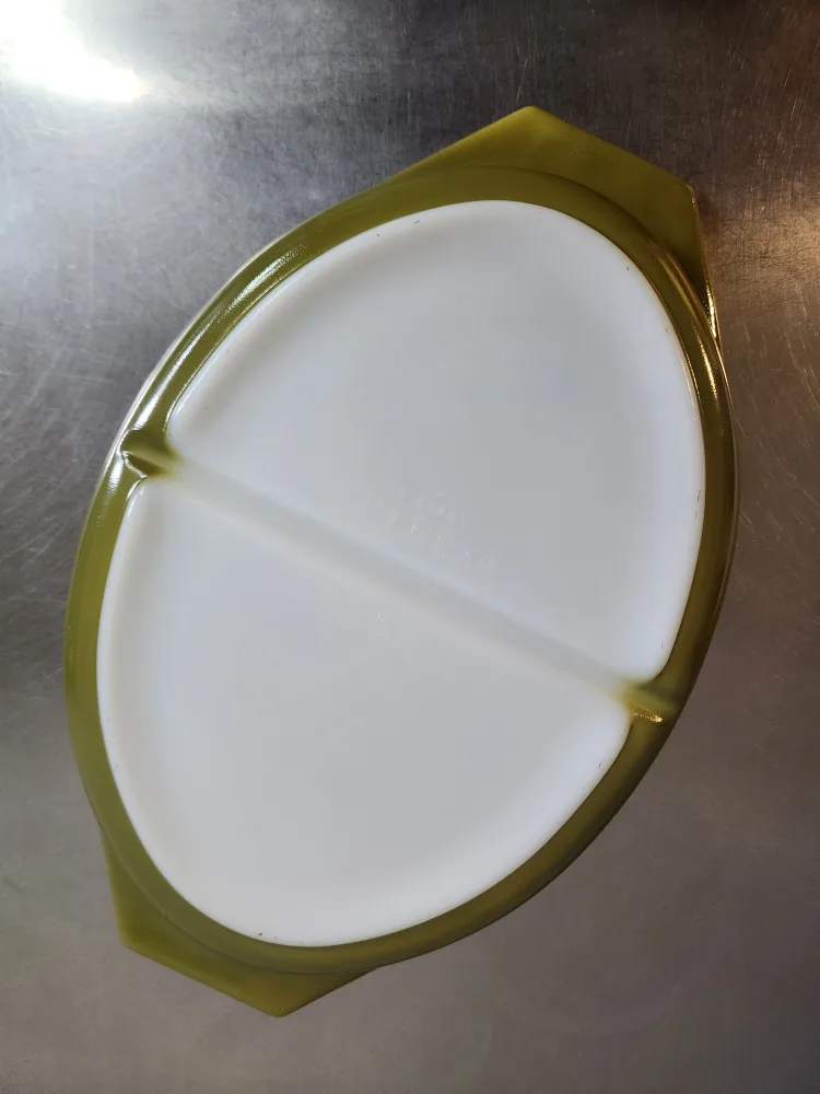 Vintage Pyrex 2-Compartment Casserole Dish with Lid image indicator(3)