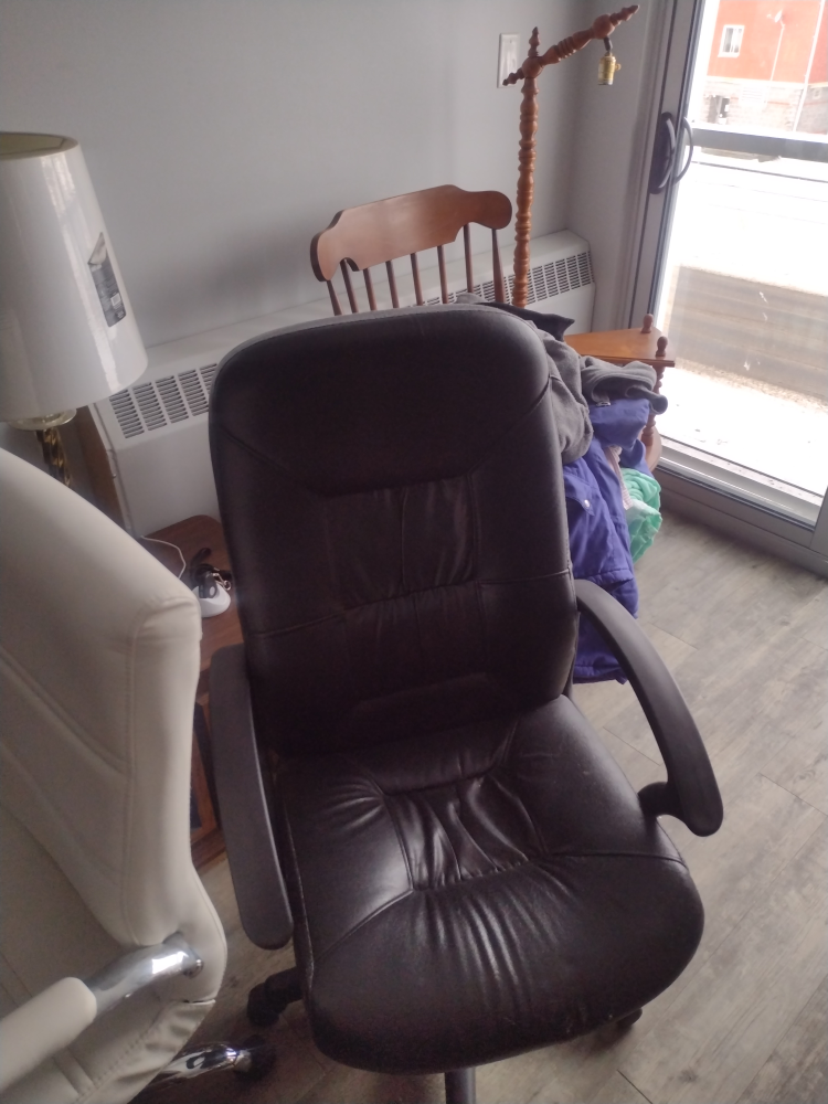Black Leather Office Chair