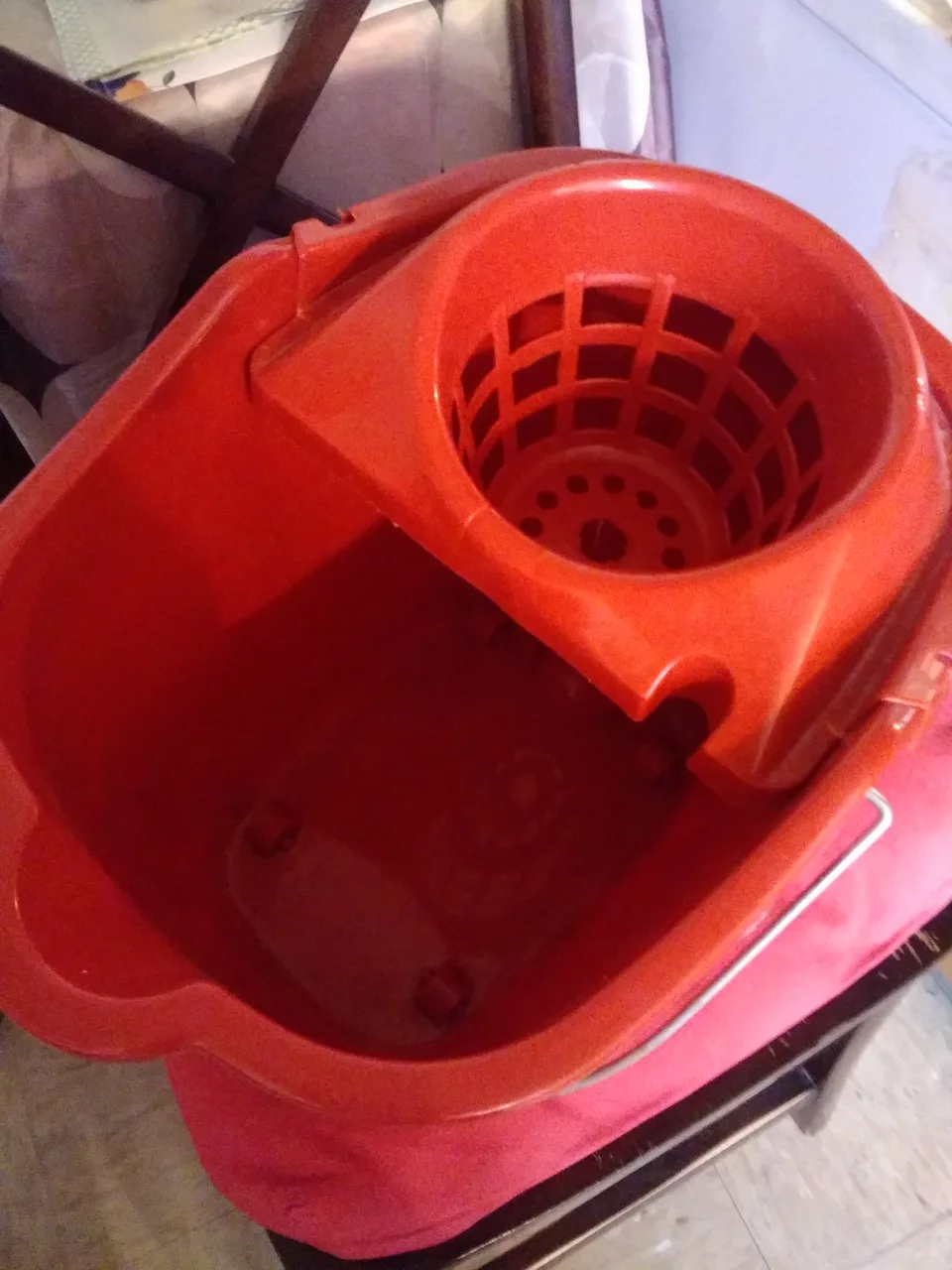 🥕 Plastic Mop Bucket with Wringer image indicator(2)