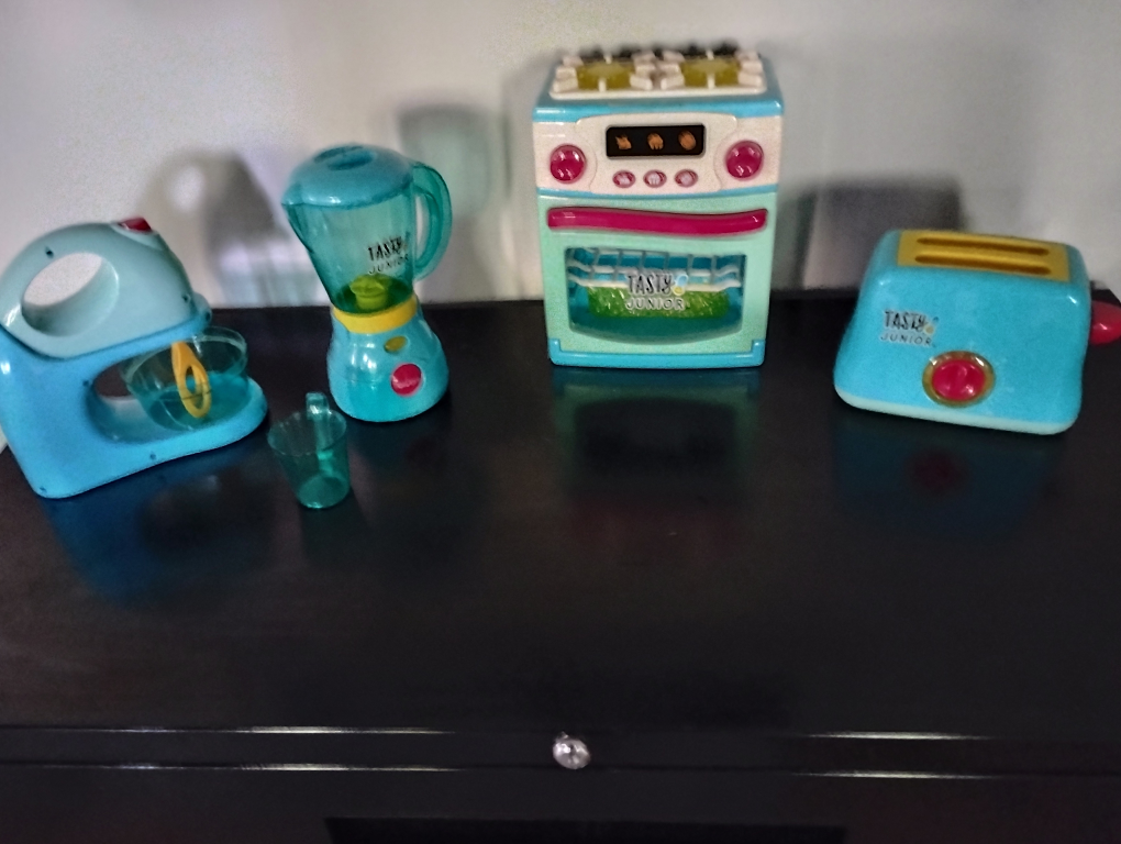 Play Kitchen Set