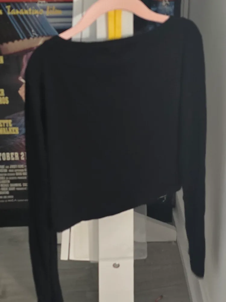 Korean Cropped Henley image indicator(3)