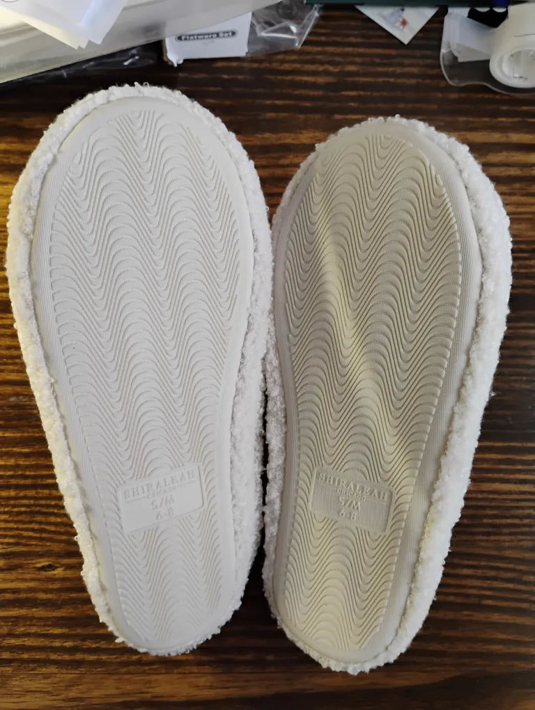 (8) Cozy Women's Slippers with Red Hearts image indicator(3)