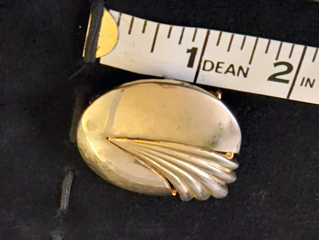 Vintage Brooches image indicator(8)