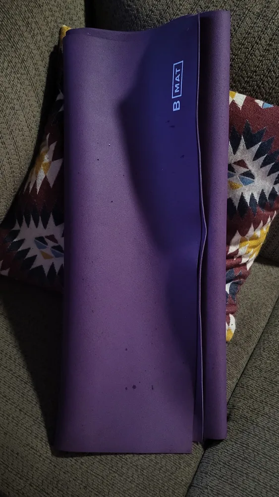 The B MAT Traveller 2mm Yoga Mat (Deep Purple) image indicator(3)