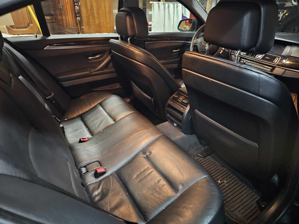 2013 BMW 528i Sedan - photo 4