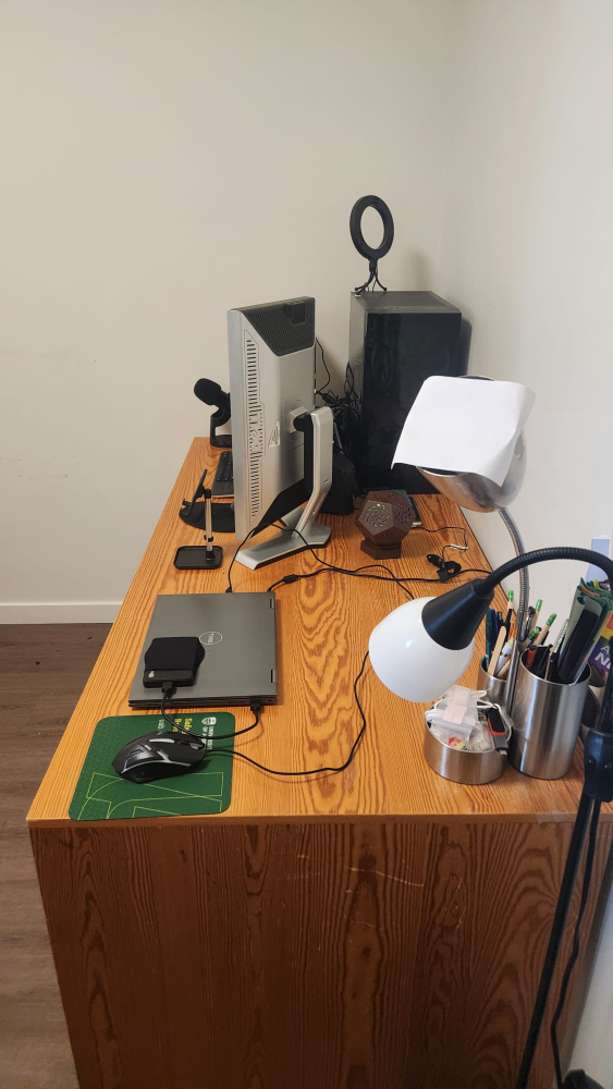 Large Wooden Desk - photo 4