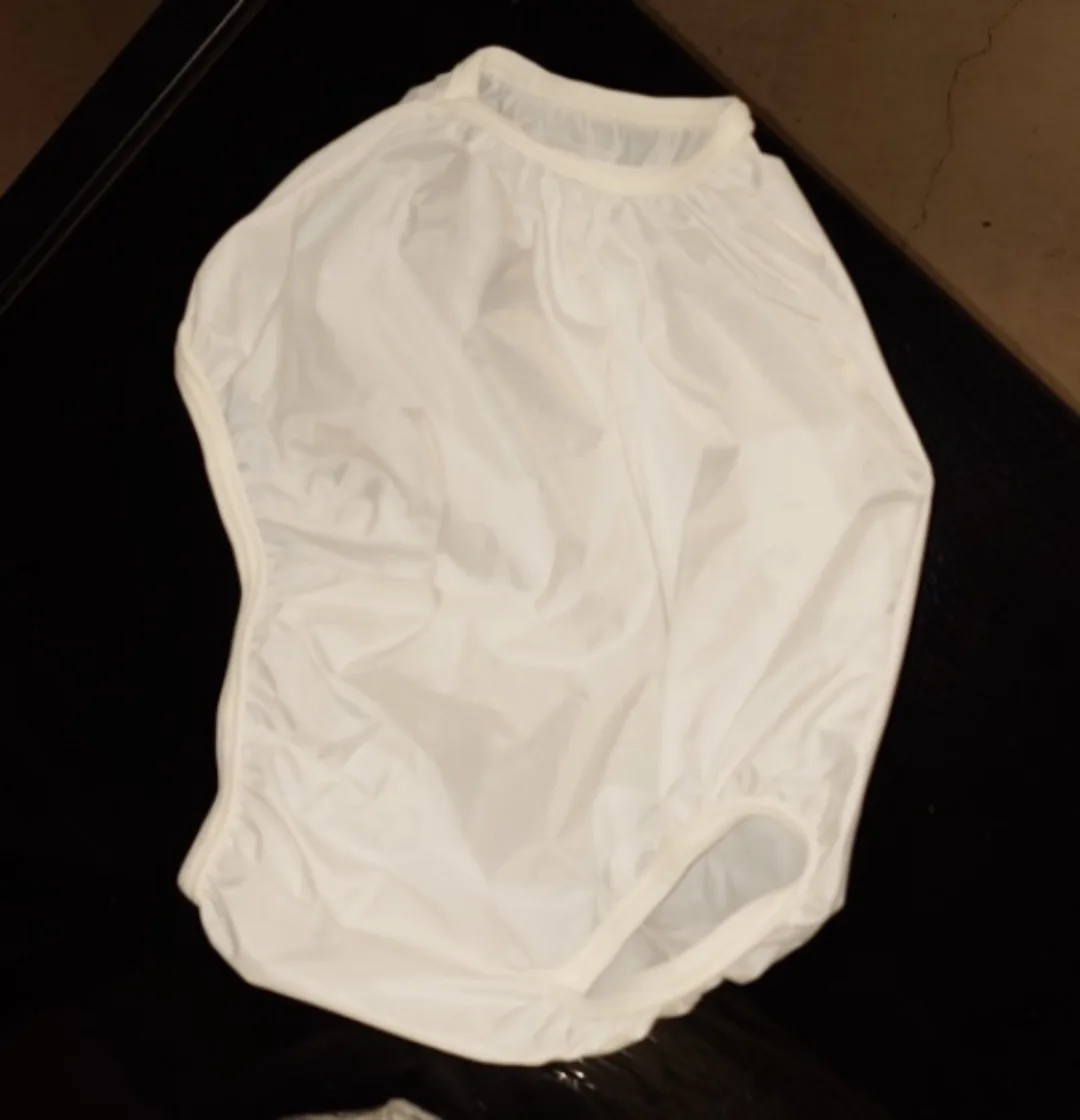 FREE Reusable Cloth Diapers, Inserts and Liners image indicator(6)