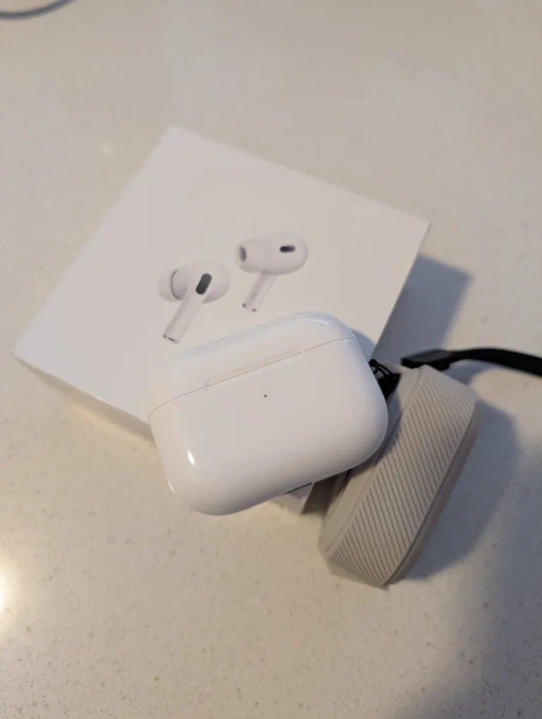 Brand New - Apple AirPods Pro 2 with Charging Case image indicator(3)