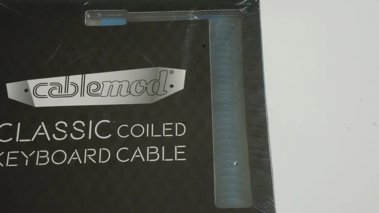 CableMod Classic Coiled Keyboard (USB A to USB Type C, 150cm) image indicator(4)