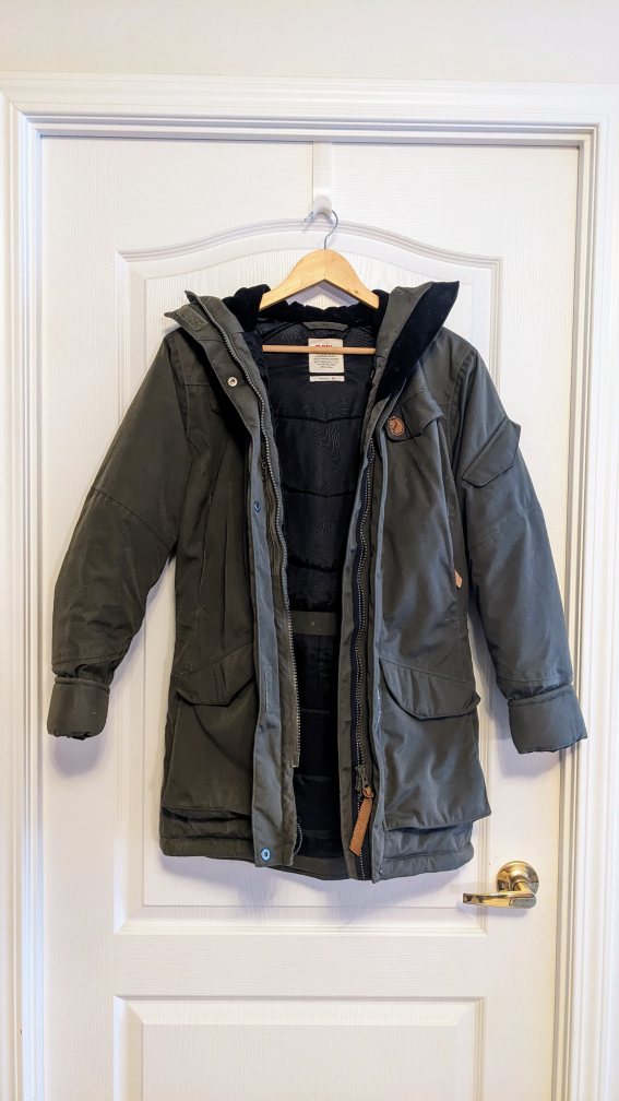 LIKE NEW | Women Fjällräven Nuuk Parka XS