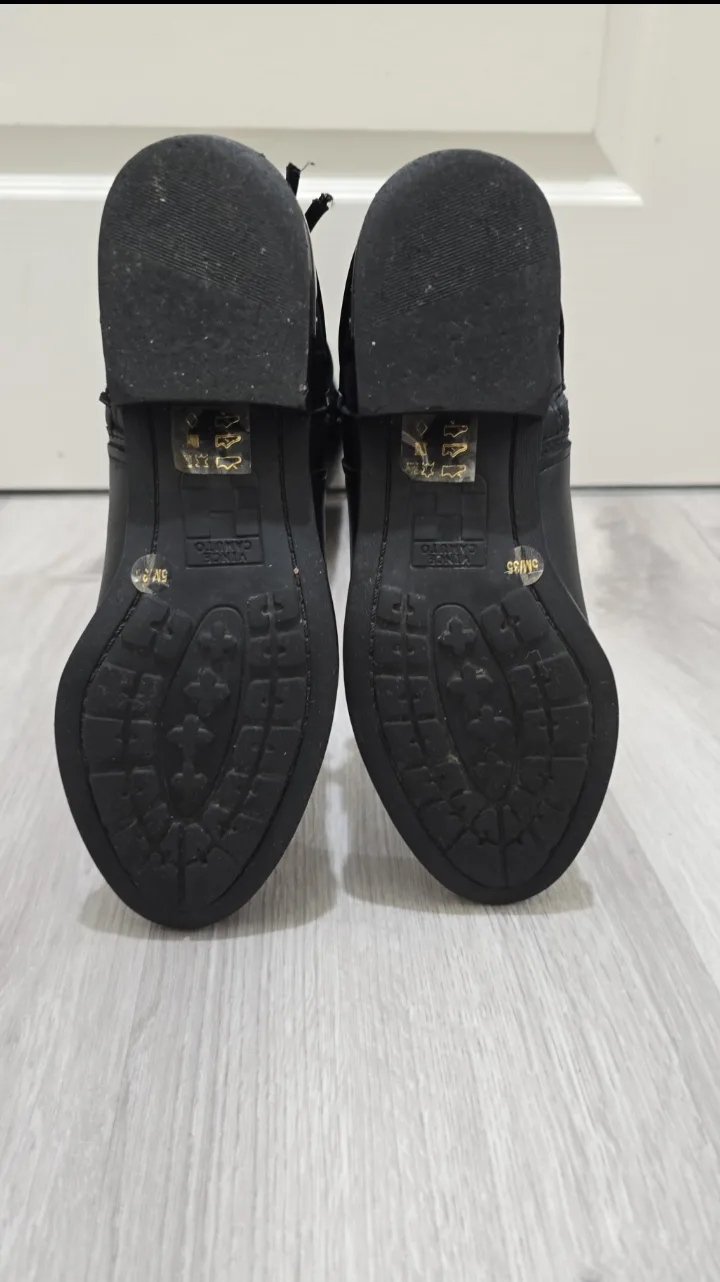 Vince Camuto Black Leather Boots image indicator(2)