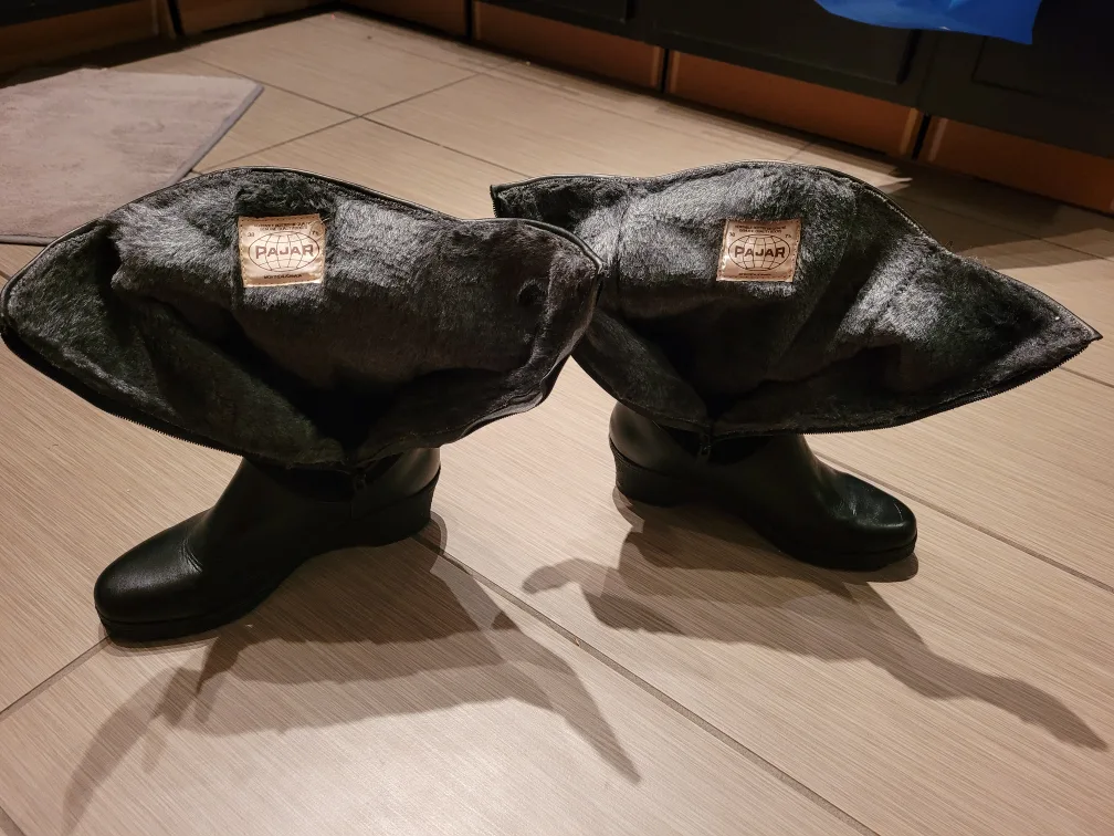 Pajar Women's Black Leather Boots image indicator(2)