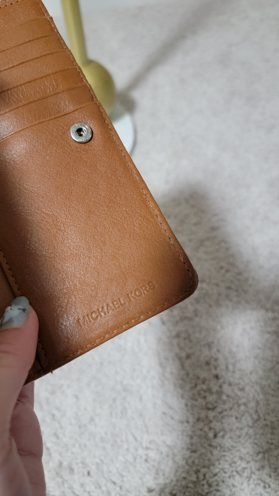 Michael Kors Brown Leather Wallet with Studs - photo 4