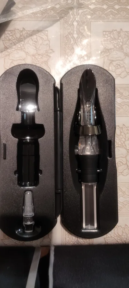 Vinoair Wine Aerator with Travel Case image indicator(2)
