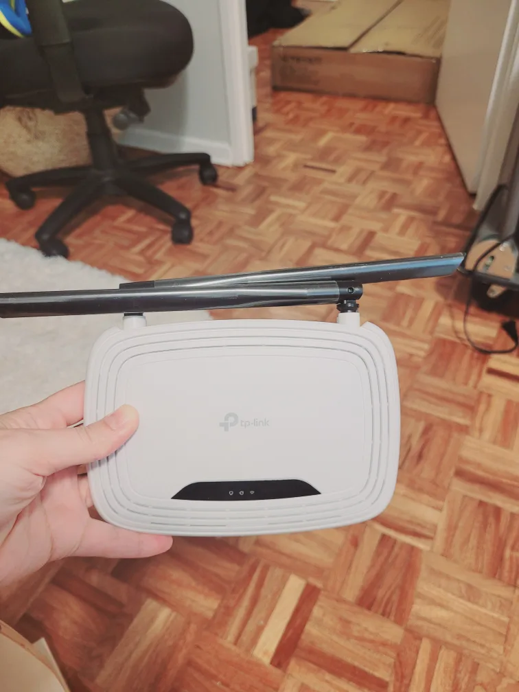 TP-Link Wireless Router TL-WR841N thumbnail