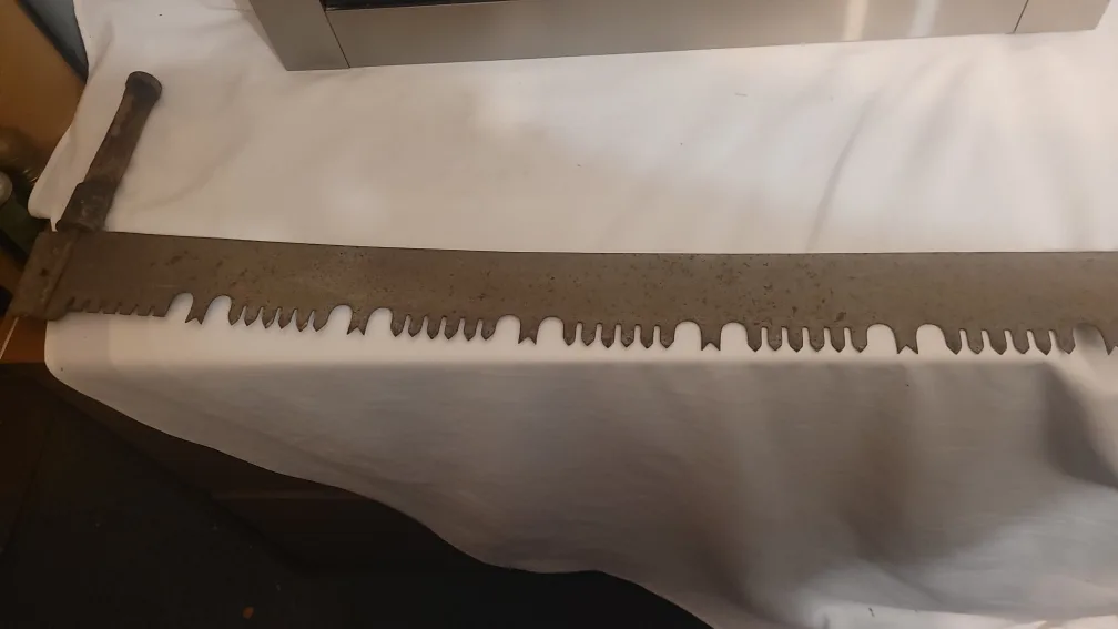 Antique Crosscut Saw image indicator(5)