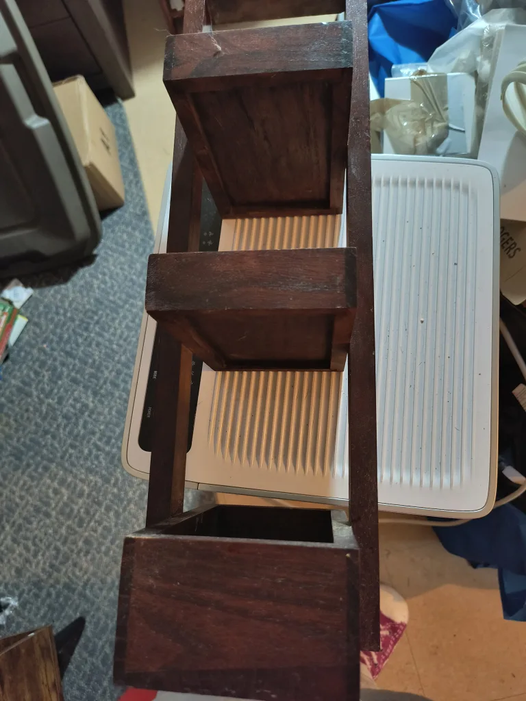 Wooden Three Tiered Shelf image indicator(2)