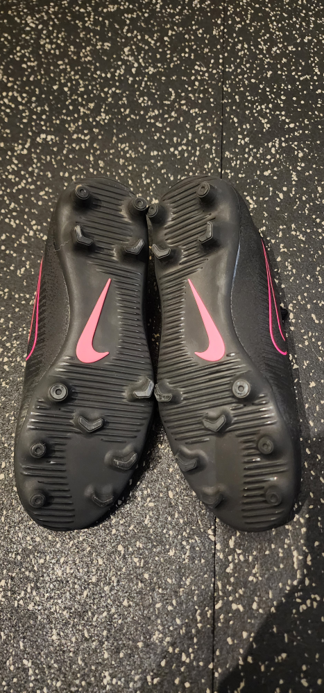 Soccer Shoes - photo 4