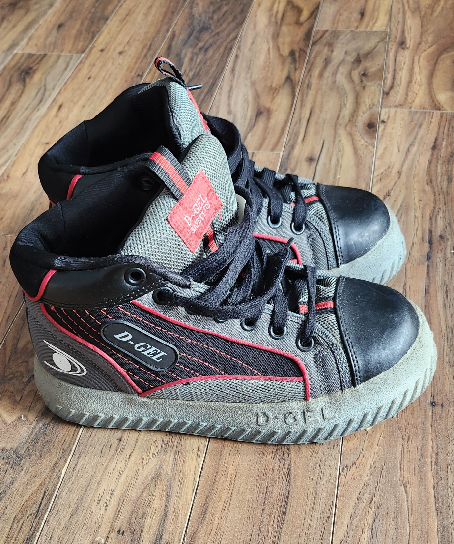 D-Gel Men's Sponge Shoes Size 6