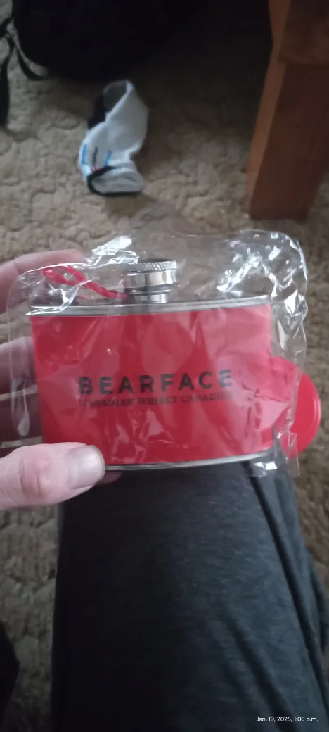 Bearfa,ce Canadian Whisky Hip Flask image indicator(4)
