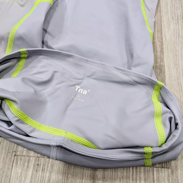 Aritzia TNA High Waisted Bike/ yoga Shorts image indicator(4)