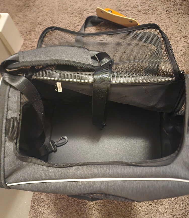 Pet Travel Carrier Backpack - photo 2