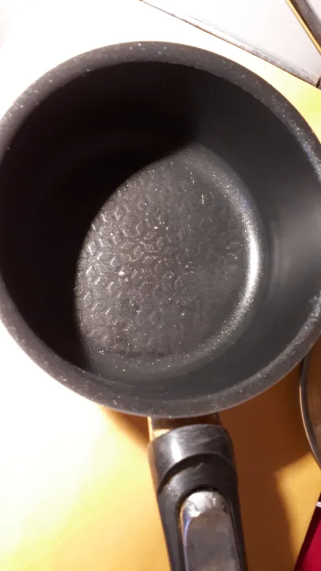 Integra  Sauce Pan with Lid image indicator(4)