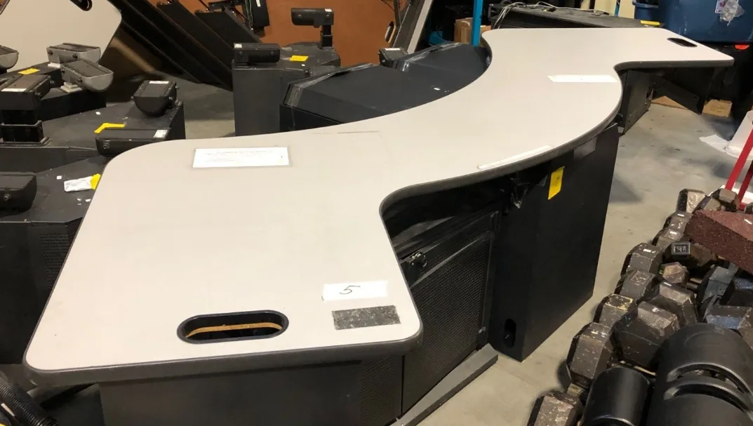 Systema Curved Control Room Console image indicator(9)