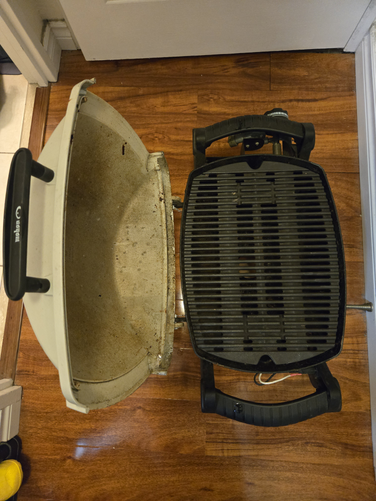 Weber Q 100 Portable Gas Grill - photo 4