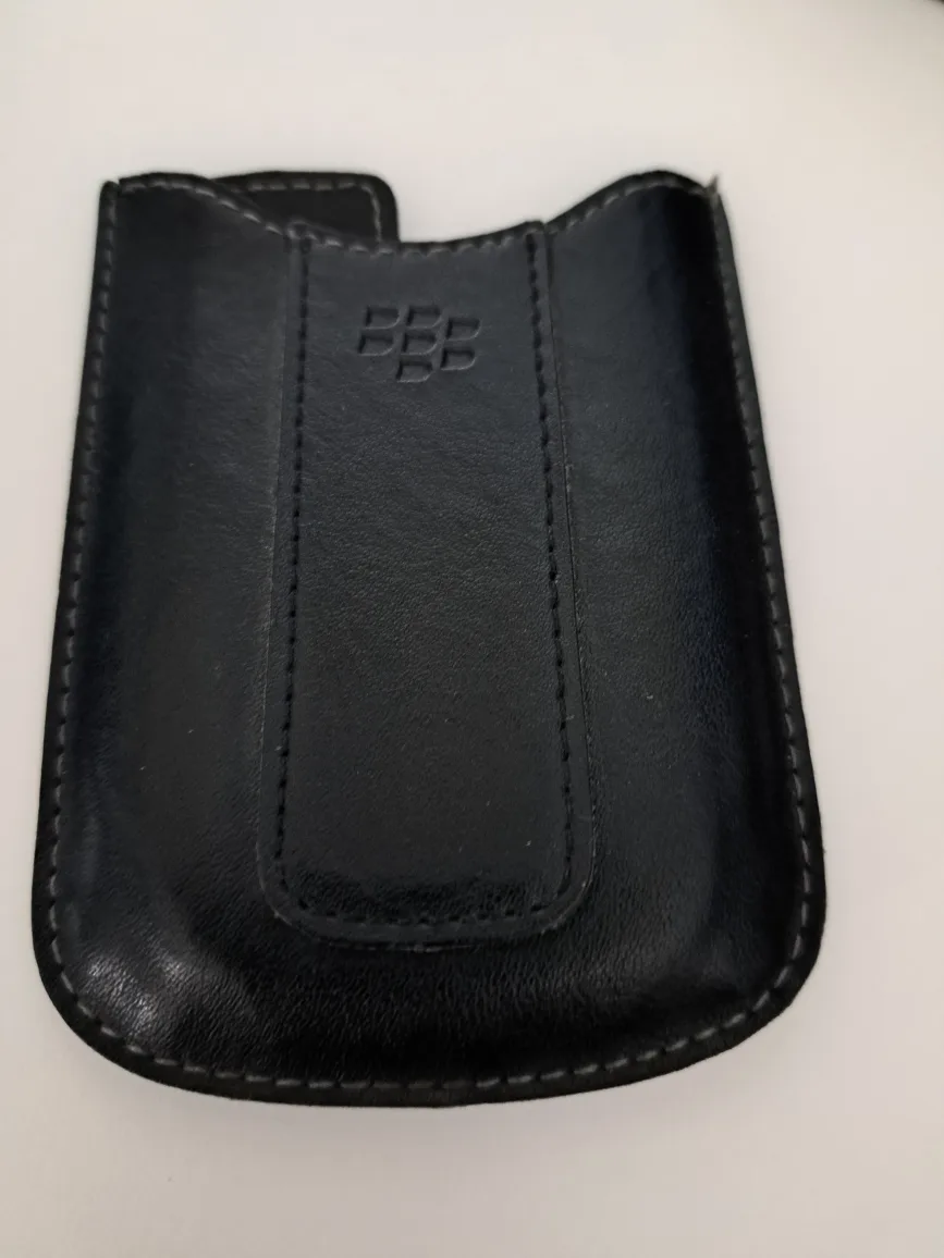 BlackBerry Torch 9800 Smartphone with Accessories image indicator(3)