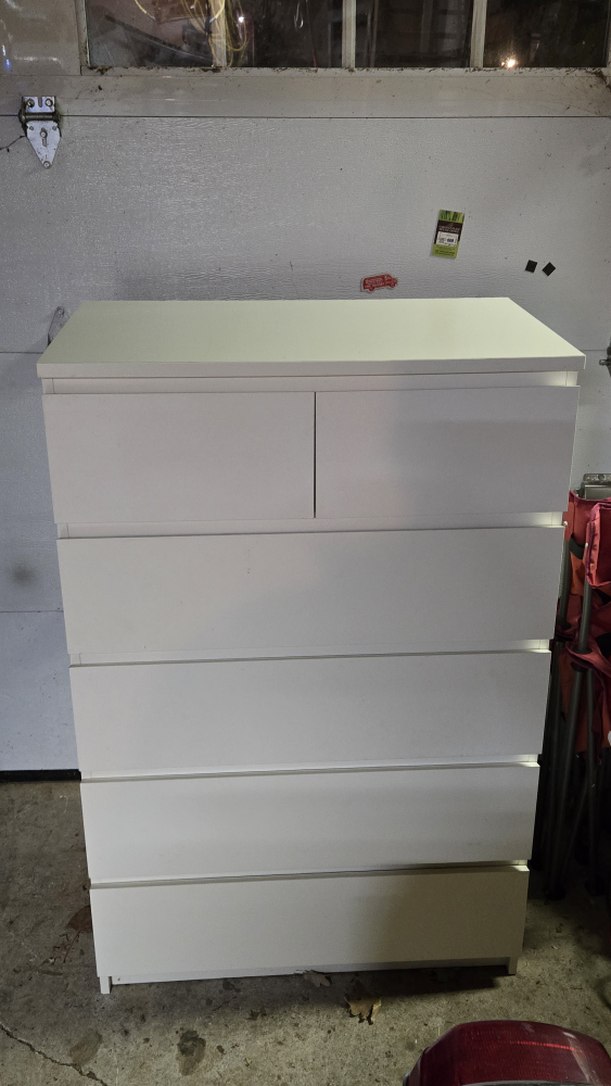 White 5 Drawer Dresser