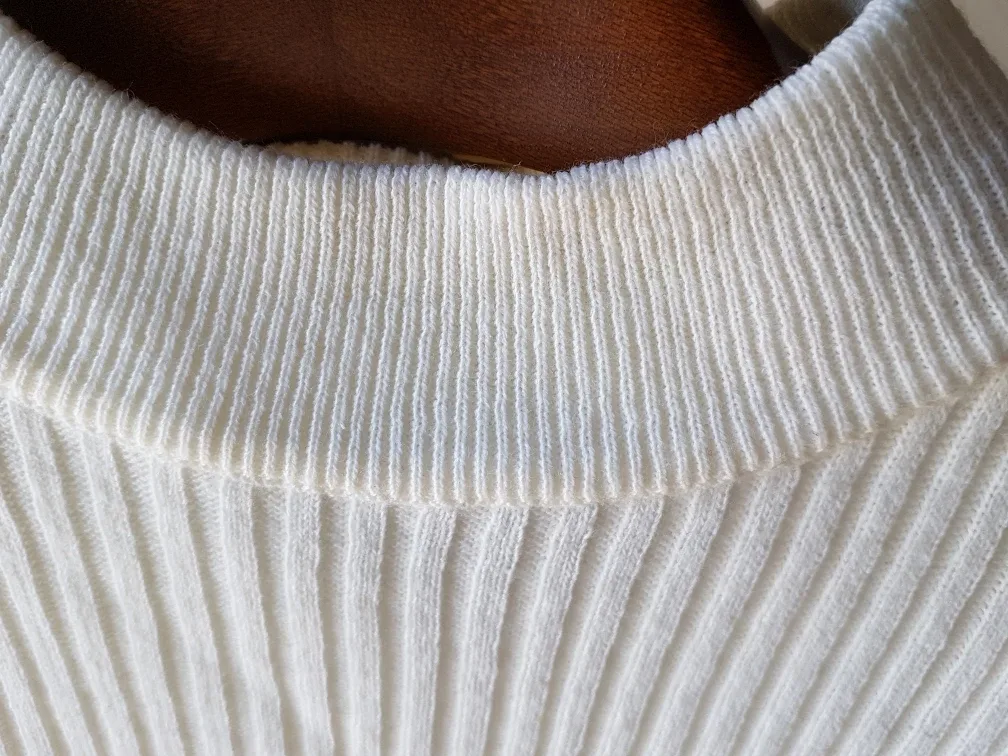 Wcompany cream ribbed mock neck sweater image indicator(2)
