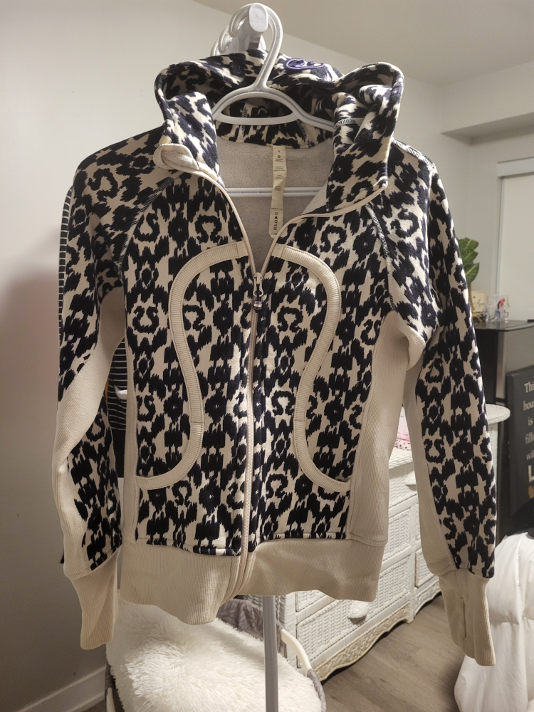 Lululemon Scuba Hoodie - Various Colours & Patterns