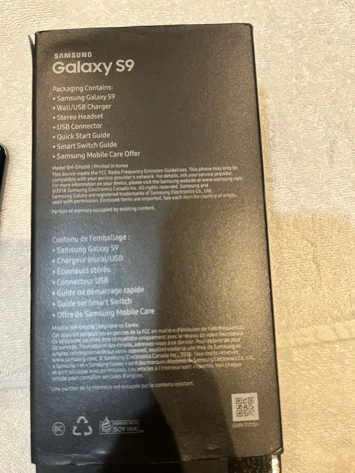 Samsung Galaxy S9 Smartphone  + 2 new cases - BNIB image indicator(4)