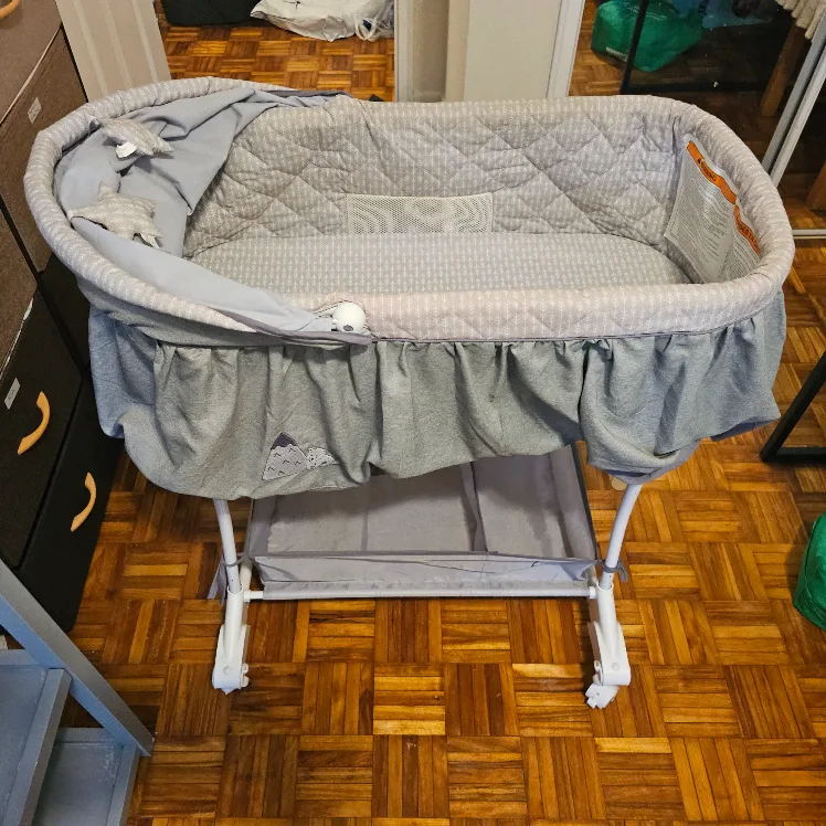 Baby Bassinet with Stand image indicator(2)
