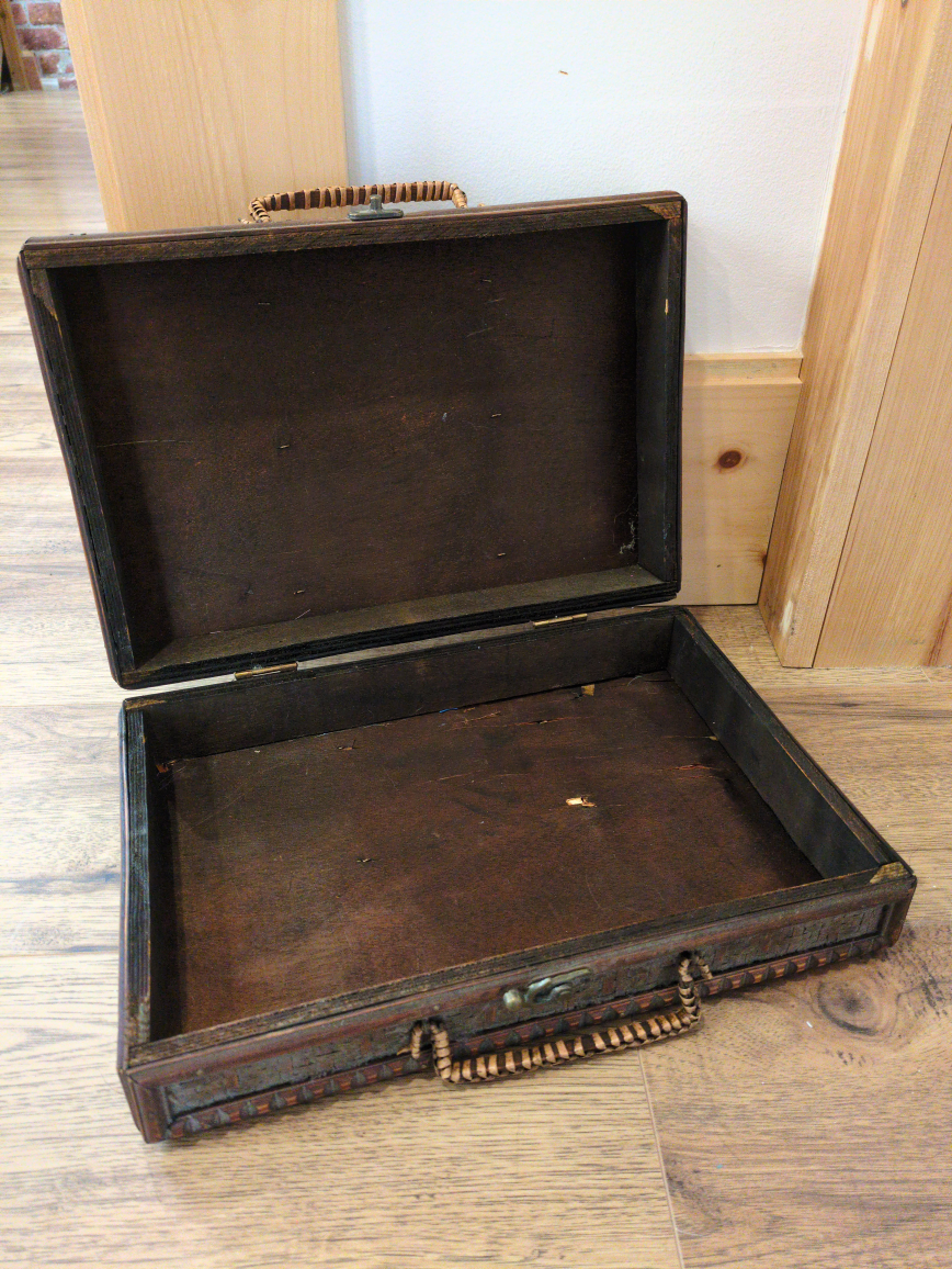 Vintage Woven Bamboo Case - photo 3