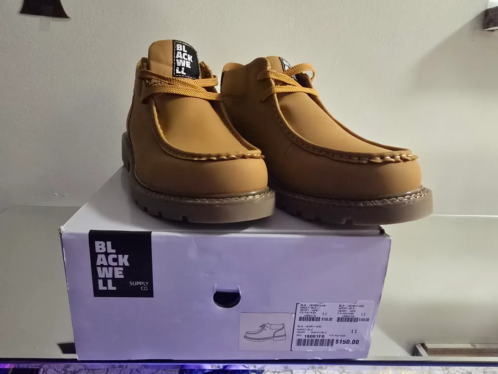 Brand new Blackwell Co. Tan Chukka Boots sale$75 image indicator(2)