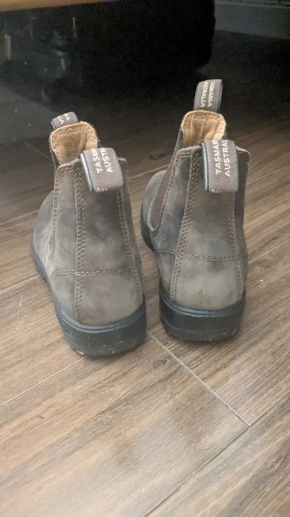 Blundstone Chelsea Boots - Size US 6.5 image indicator(4)