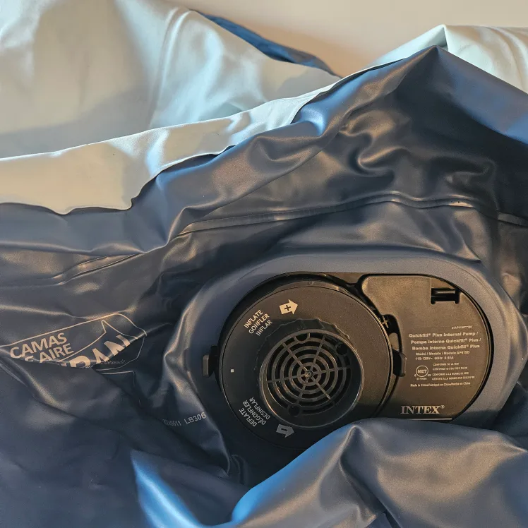 Intex 18" Twin Air Mattress with Internal Pump - Off-White/Blue image indicator(2)