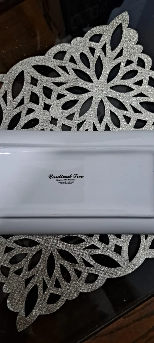 Cardinal Tree Serving Dish image indicator(2)