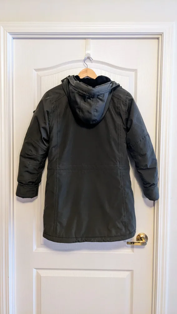 LIKE NEW | Women Fjällräven Nuuk Parka XS image indicator(3)