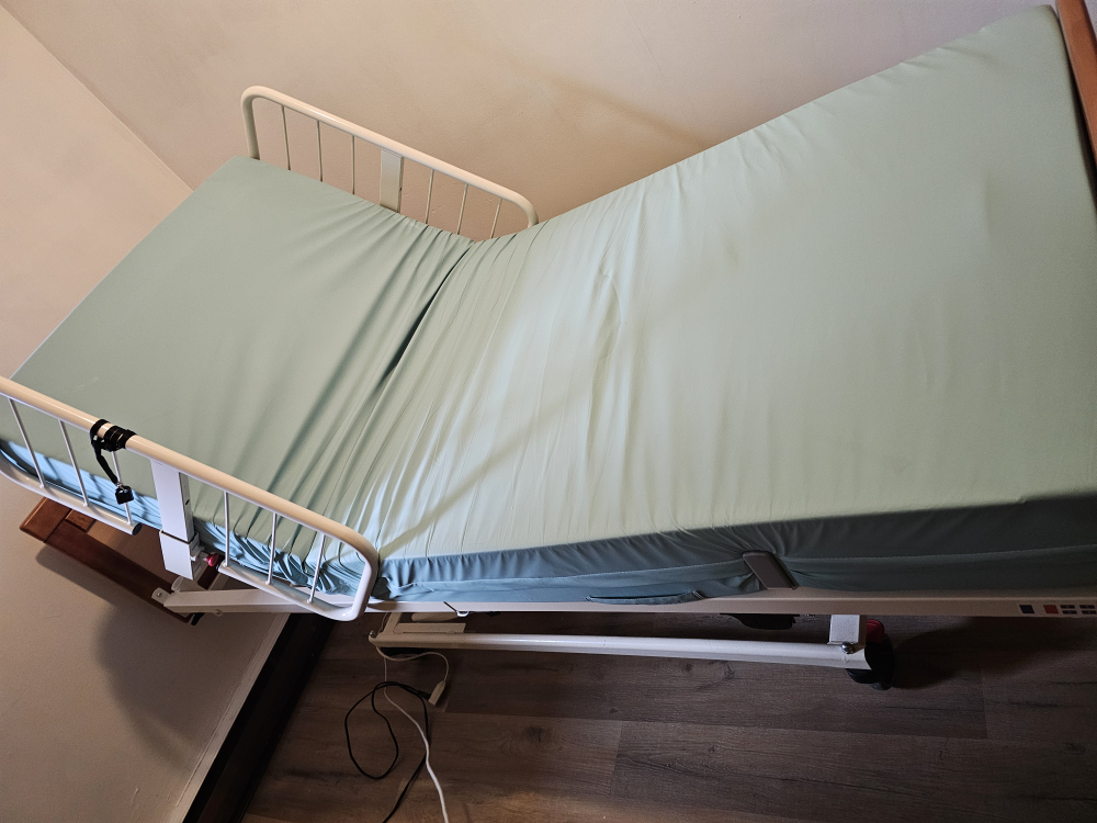 Used Adjustable Hospital Bed with Remote - photo 2
