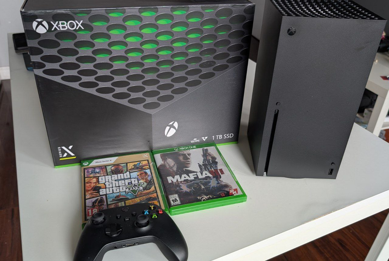Xbox Series X Console - 1TB - with Games