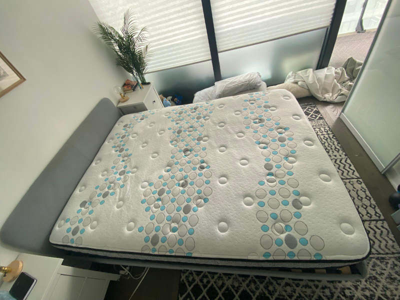 Queen Mattress with Teal and Grey Design - photo 2