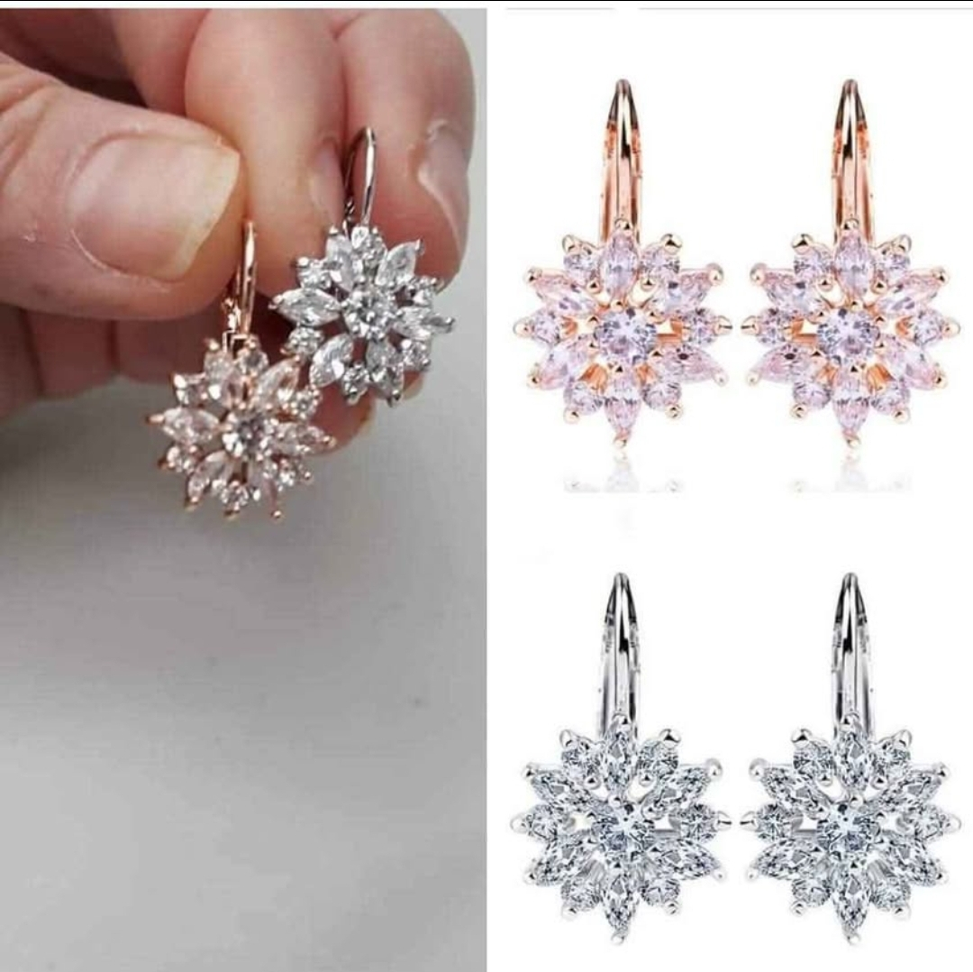 Elegant Crystal Flower Earrings - Gold & Silver