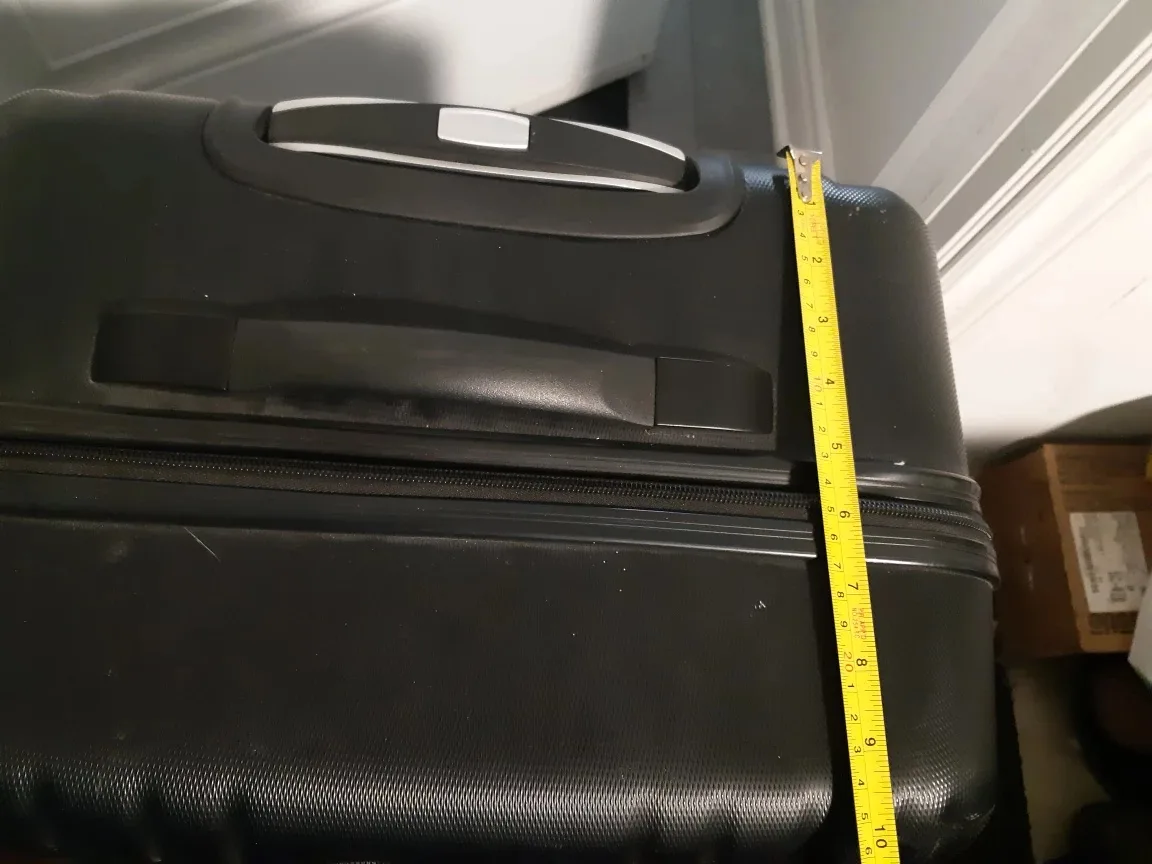 26 inch hard shell suit case image indicator(6)