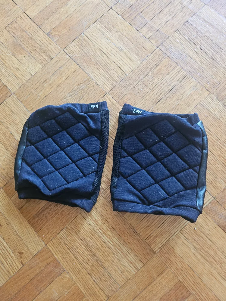 EPN Knee Pads - Black thumbnail