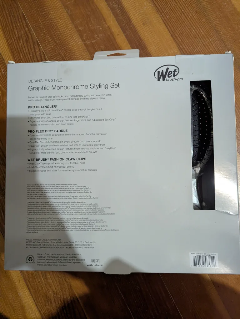 Wet Brush Pro Graphic Monochrome Styling Set image indicator(2)